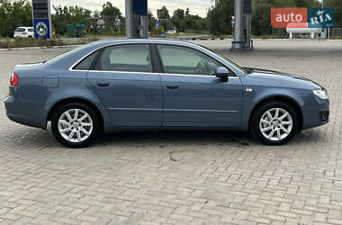 Седан SEAT Exeo 2009 в 