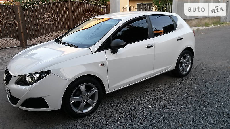 SEAT Ibiza 2011 года