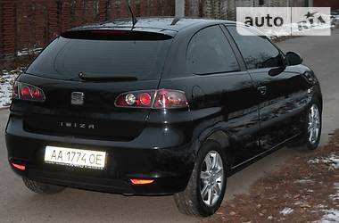 Хэтчбек SEAT Ibiza 2008 в 