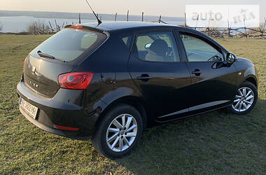 Хетчбек SEAT Ibiza 2013 в 
