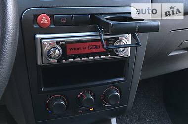 Хетчбек SEAT Ibiza 2006 в 