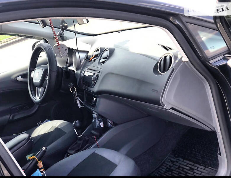 Универсал SEAT Ibiza 2010 в Львове фото 17 Универсал SEAT Ibiza 2010 в Львове