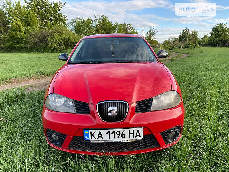 Хэтчбек SEAT Ibiza 2007 в Киеве