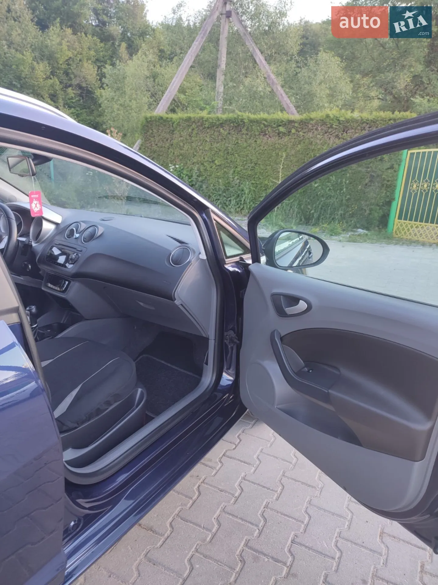 2012 SEAT Ibiza - мініатюра 8
