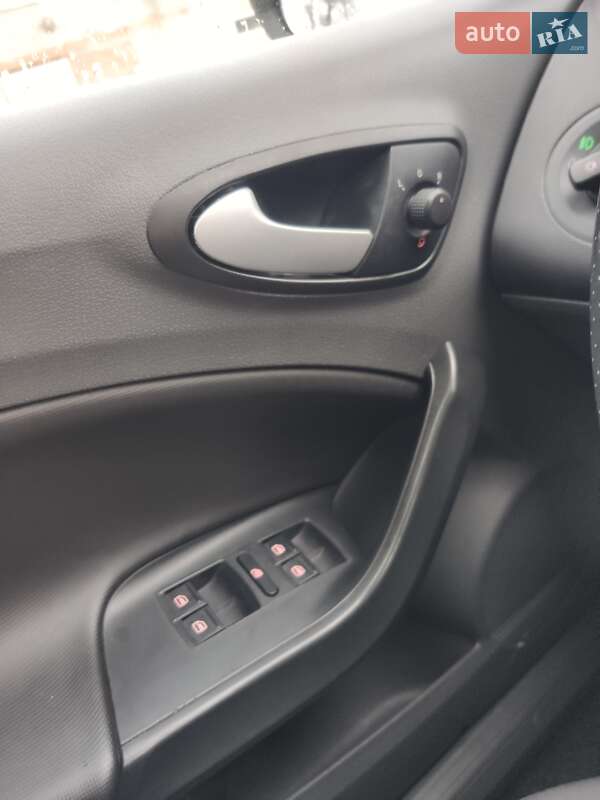 Хэтчбек SEAT Ibiza 2010 в Виннице