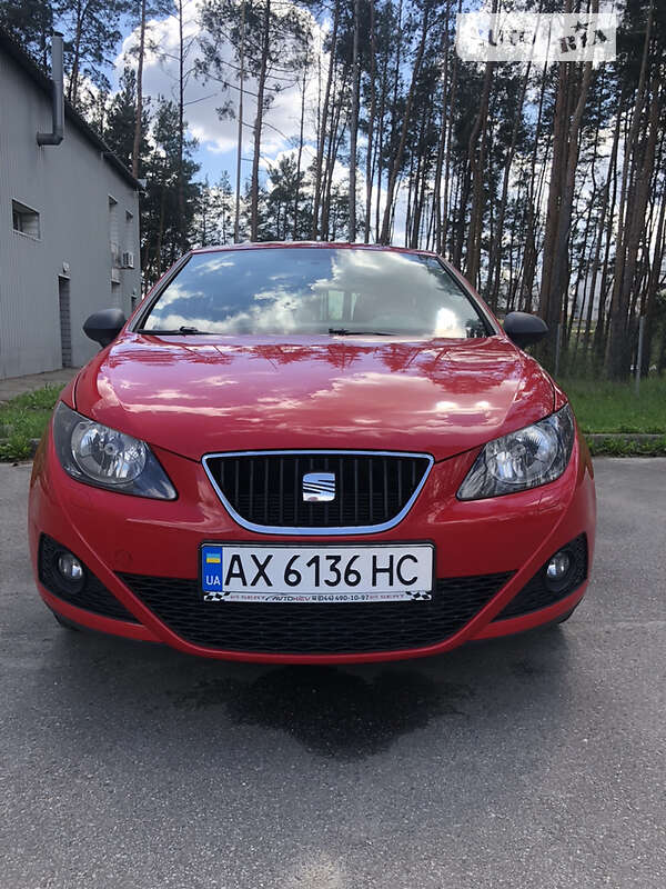 Хетчбек SEAT Ibiza 2010 в Харкові