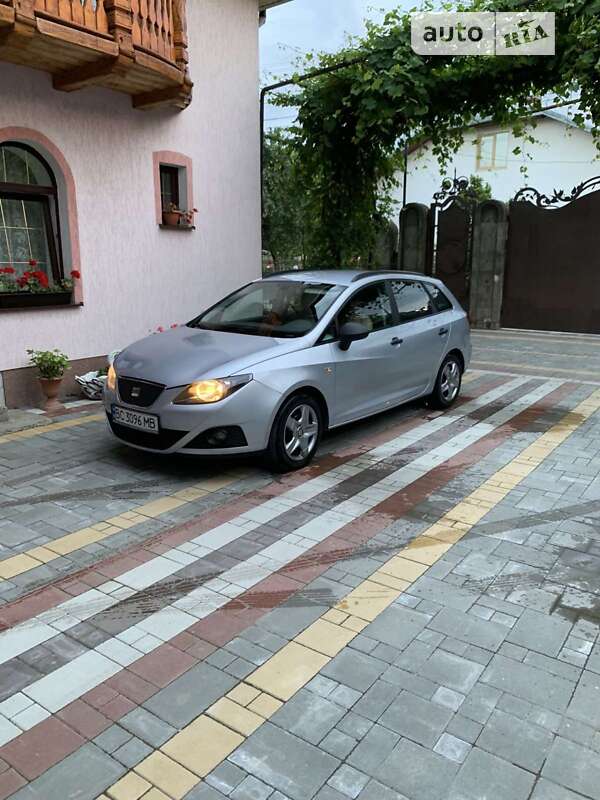 Купе SEAT Ibiza 2010 в Болехові