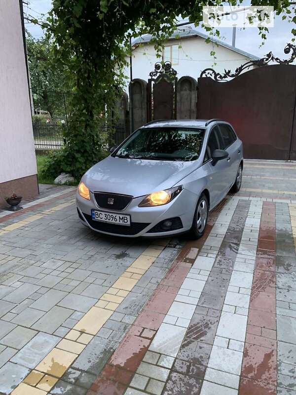 Купе SEAT Ibiza 2010 в Болехові