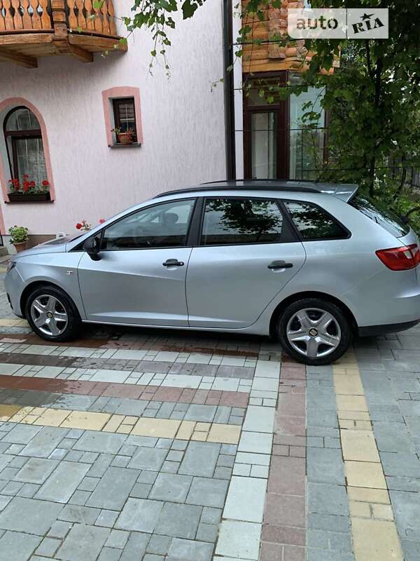 Купе SEAT Ibiza 2010 в Болехові