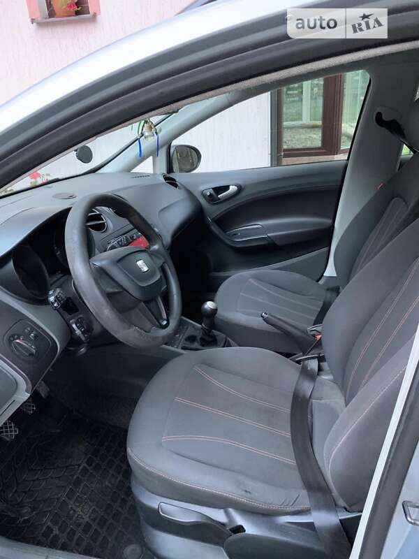 Купе SEAT Ibiza 2010 в Болехові