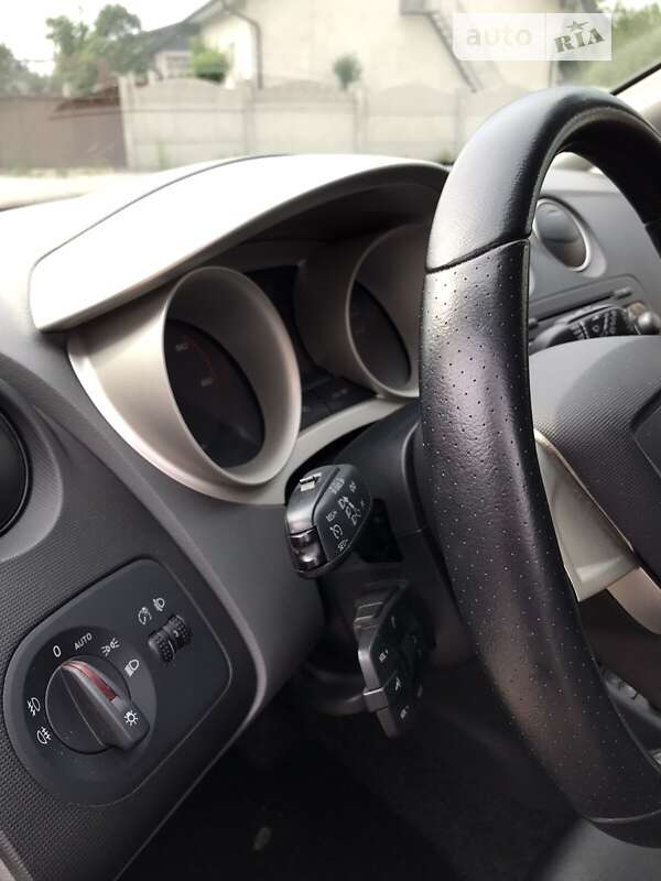 Хетчбек SEAT Ibiza 2010 в Калуші