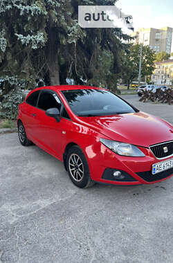 Хетчбек SEAT Ibiza 2010 в Дніпрі