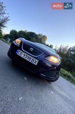 Хэтчбек SEAT Ibiza 2010 в Черновцах