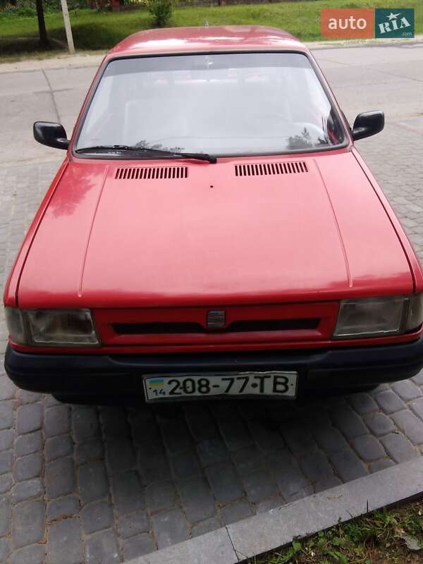 Хэтчбек SEAT Ibiza 1991 в Городке фото 3 Хэтчбек SEAT Ibiza 1991 в Городке