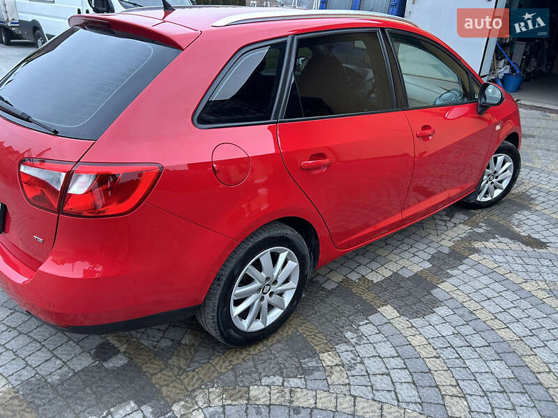Хэтчбек SEAT Ibiza 2014 в Мостиске
