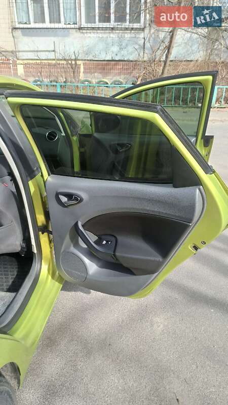 Хэтчбек SEAT Ibiza 2008 в Днепре