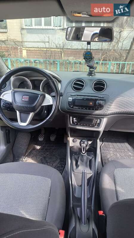 Хэтчбек SEAT Ibiza 2008 в Днепре