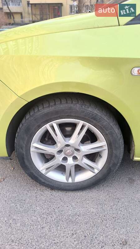 Хэтчбек SEAT Ibiza 2008 в Днепре