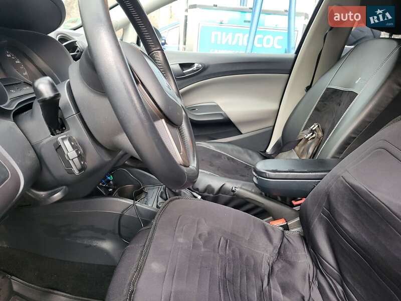 Універсал SEAT Ibiza 2013 в Дніпрі