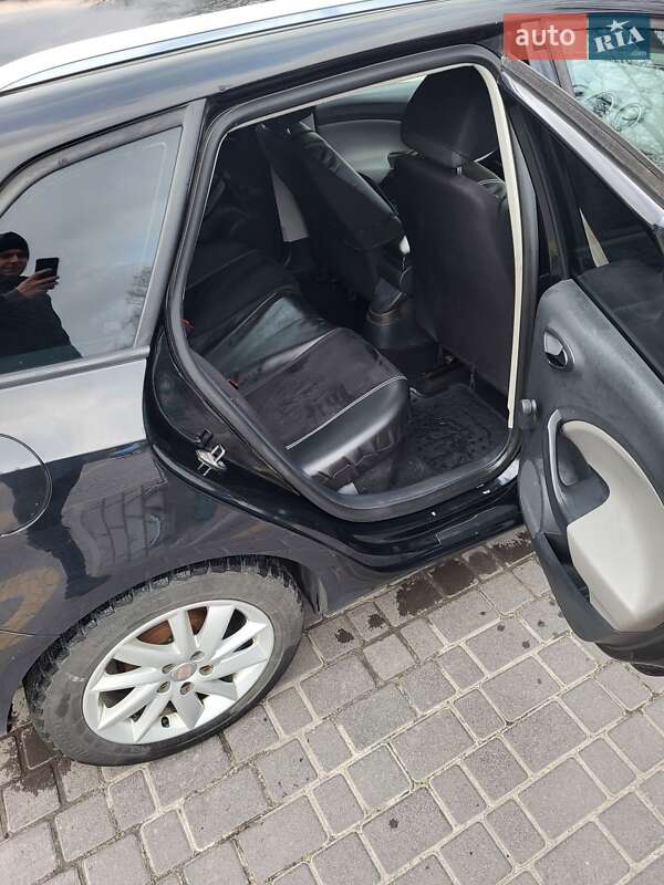 Універсал SEAT Ibiza 2013 в Дніпрі