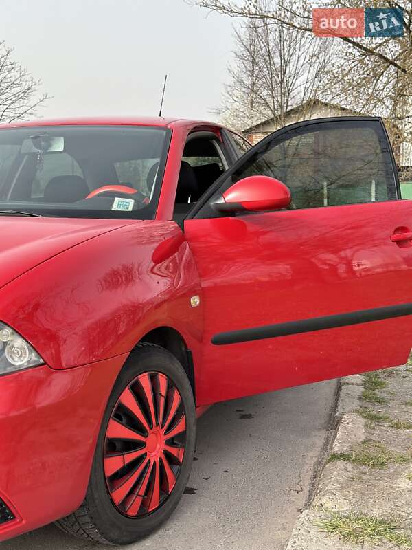 Хетчбек SEAT Ibiza 2006 в Львові