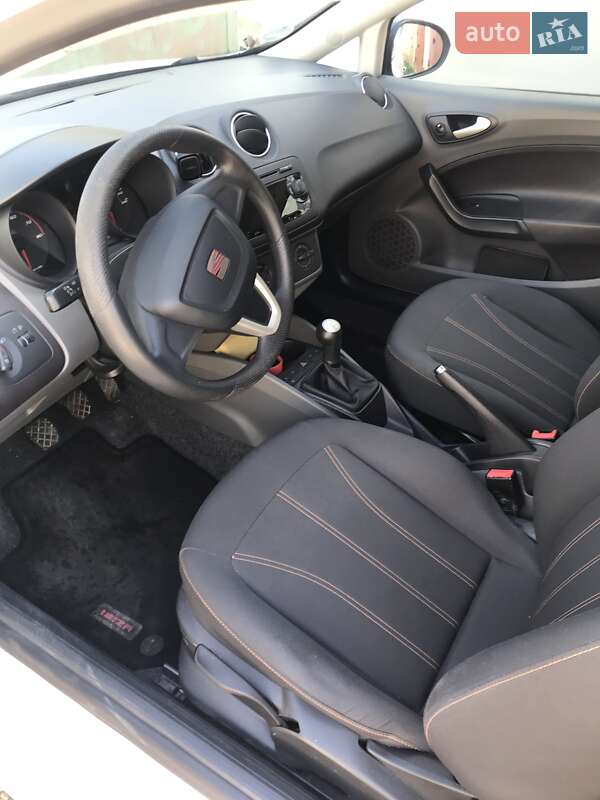 Хэтчбек SEAT Ibiza 2011 в Ивано-Франковске