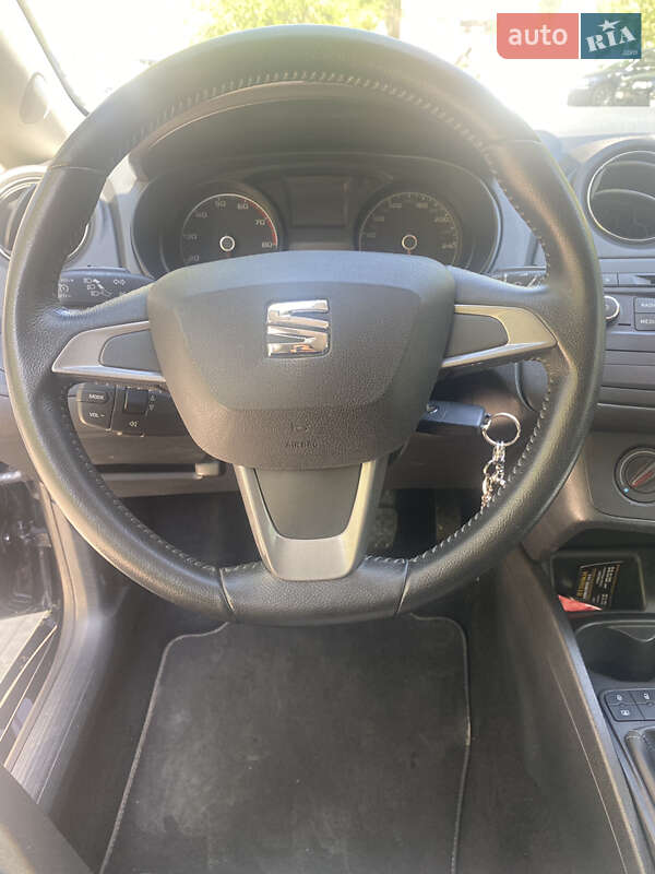 Хэтчбек SEAT Ibiza 2014 в Львове фото 12 Хэтчбек SEAT Ibiza 2014 в Львове