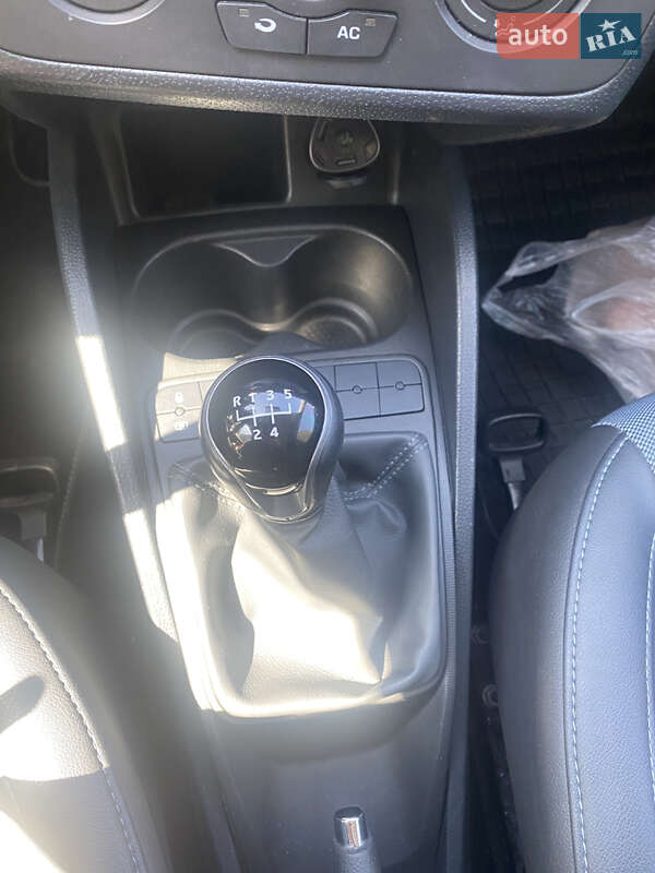 Хэтчбек SEAT Ibiza 2014 в Львове фото 22 Хэтчбек SEAT Ibiza 2014 в Львове