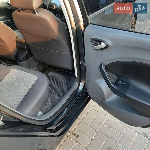 Хетчбек SEAT Ibiza 2011 в Харкові