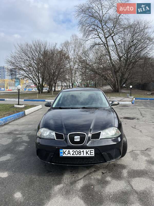 Хэтчбек SEAT Ibiza 2006 в Киеве