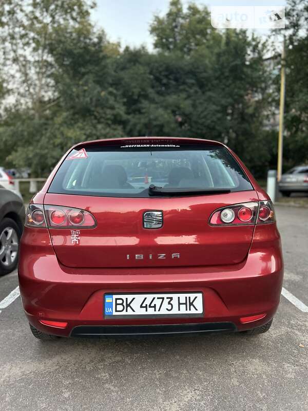 Хэтчбек SEAT Ibiza 2008 в Здолбунове