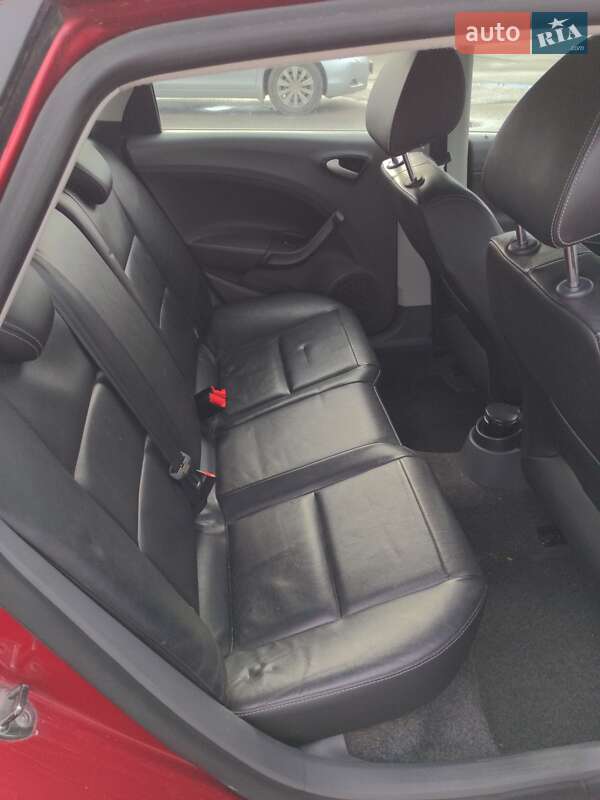 Хетчбек SEAT Ibiza 2011 в Києві