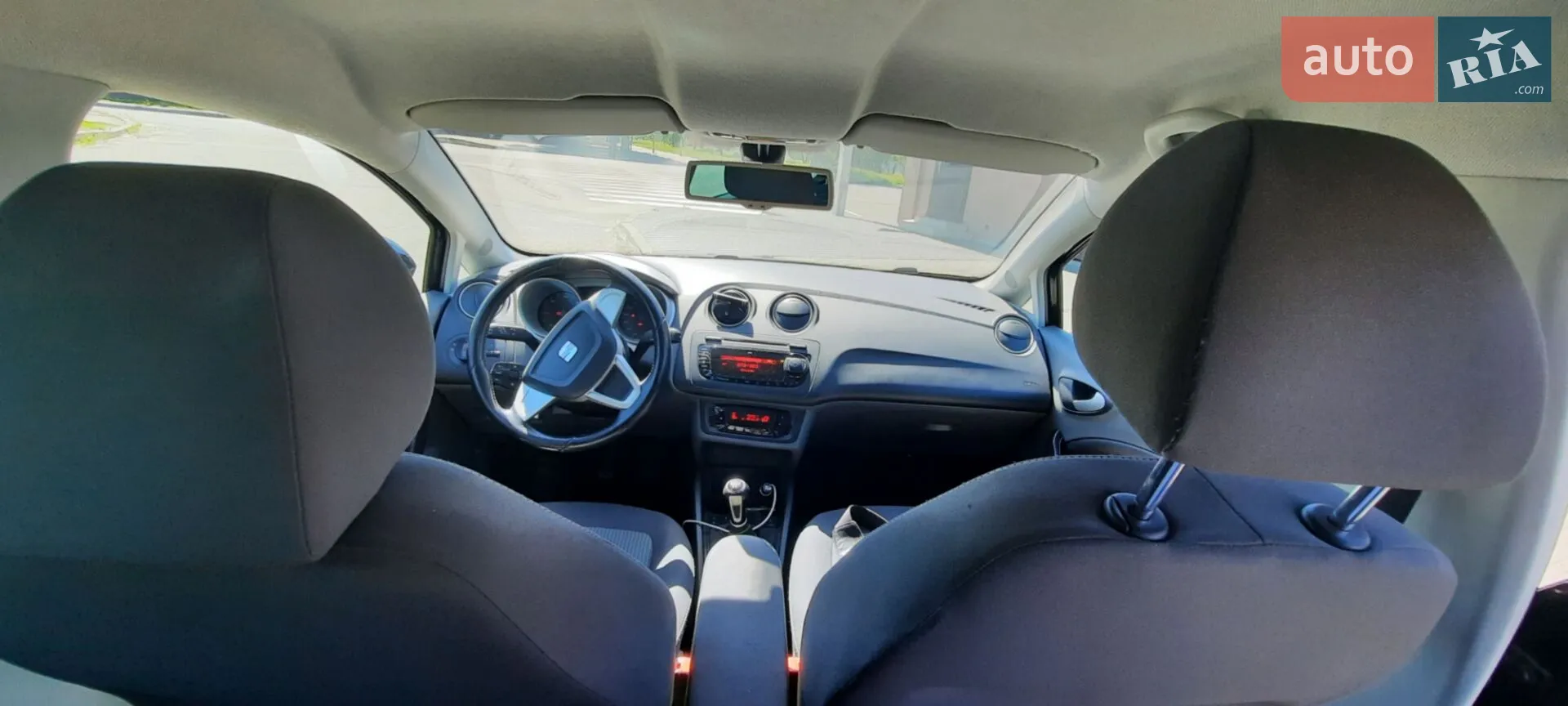 2010 SEAT Ibiza - мініатюра 8