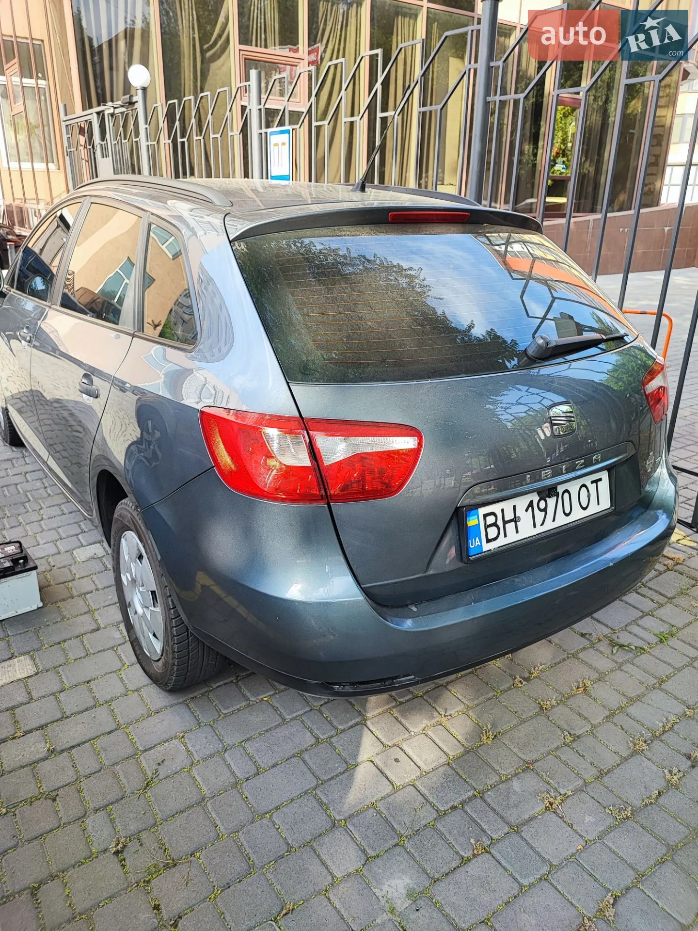 2013 SEAT Ibiza - мініатюра 2