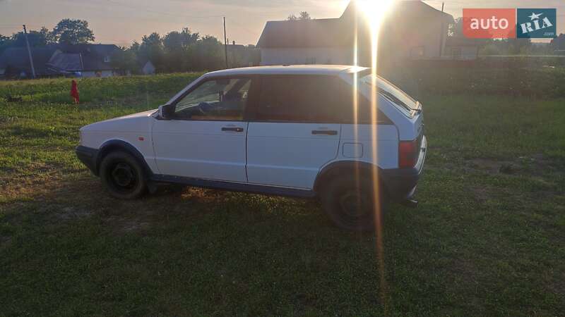 Хэтчбек SEAT Ibiza 1990 в Сторожинце