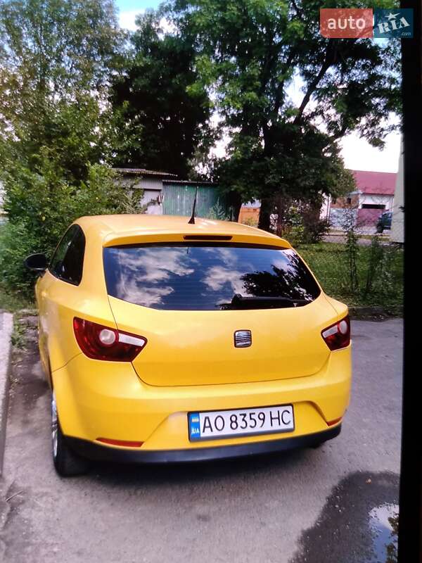 Хэтчбек SEAT Ibiza 2010 в Перечине