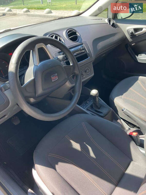 Хетчбек SEAT Ibiza 2011 в Києві