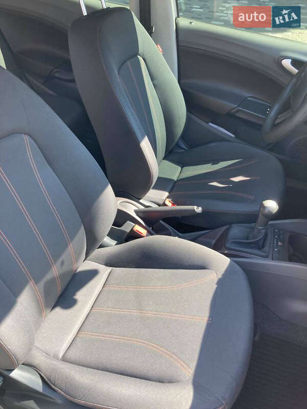 Хетчбек SEAT Ibiza 2011 в Києві