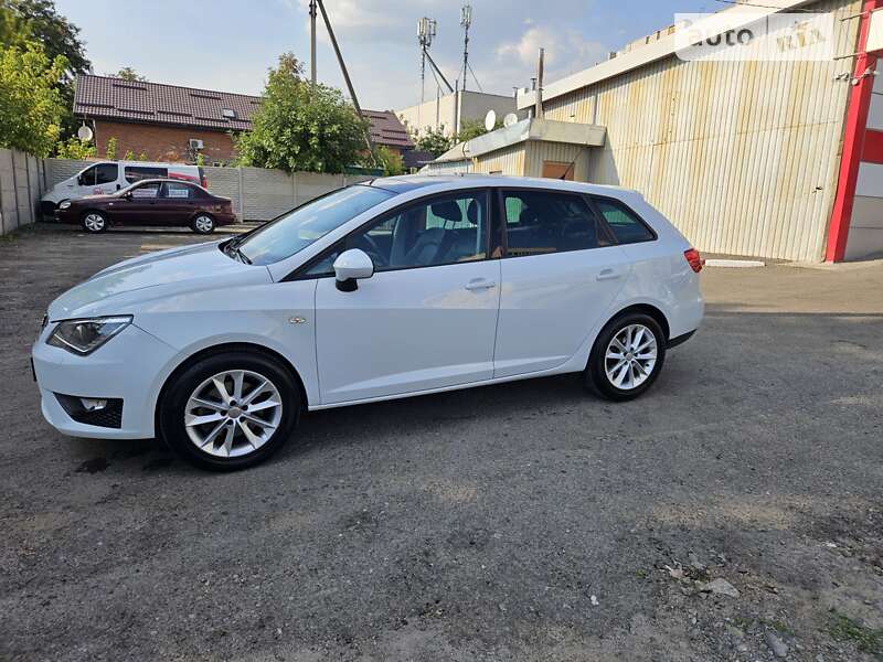 Хетчбек SEAT Ibiza 2013 в Харкові