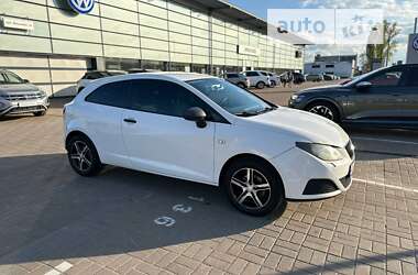 Хэтчбек SEAT Ibiza 2011 в Киеве