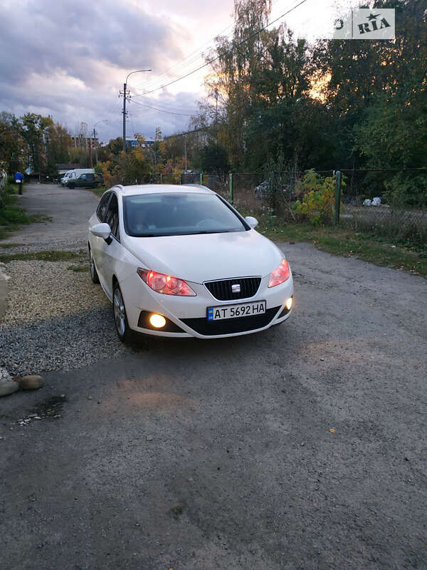 Хэтчбек SEAT Ibiza 2011 в Ивано-Франковске