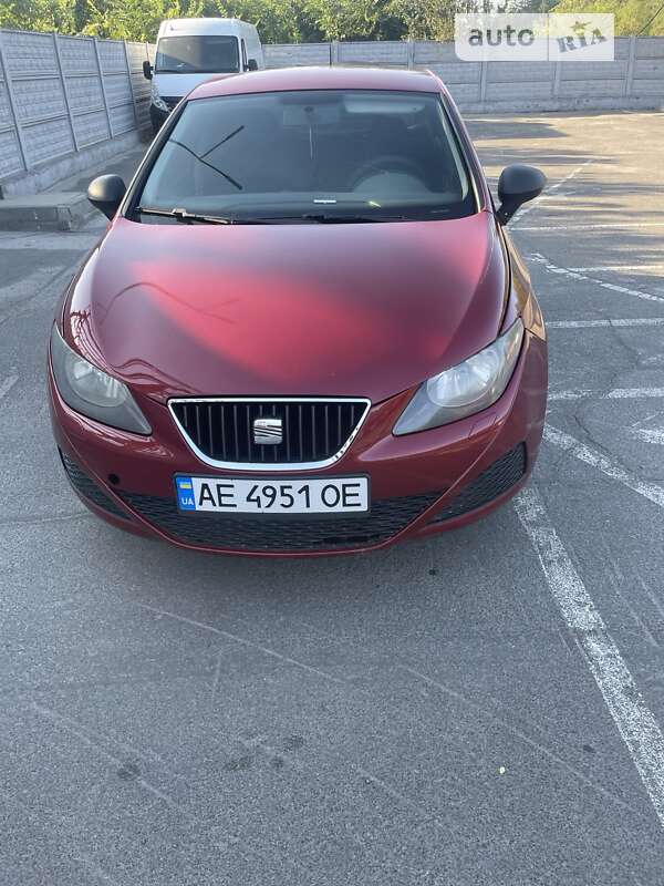 Хэтчбек SEAT Ibiza 2011 в Днепре