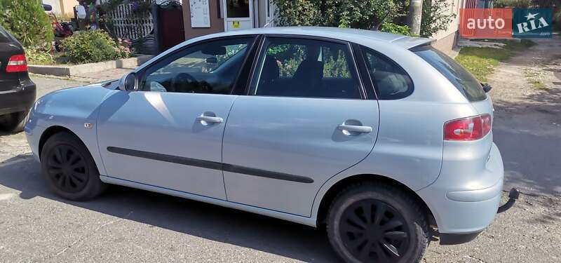 Хетчбек SEAT Ibiza 2005 в Сокирянах