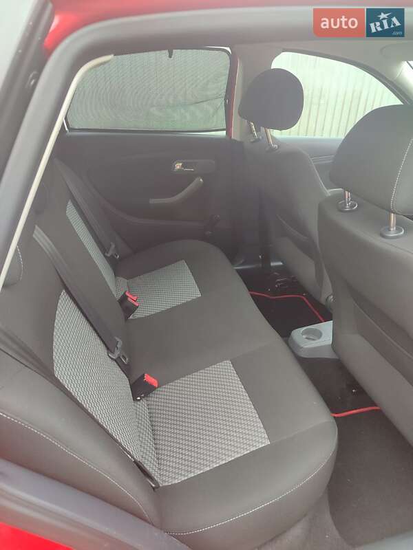 Хэтчбек SEAT Ibiza 2009 в Корсуне-Шевченковском