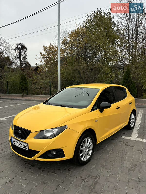 Хетчбек SEAT Ibiza 2011 в Вінниці