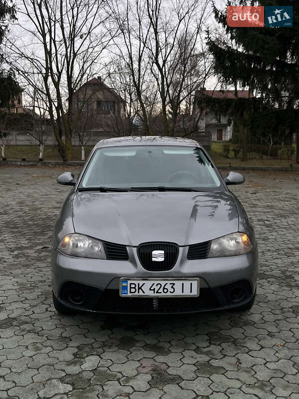 Хетчбек SEAT Ibiza 2007 в Дубні