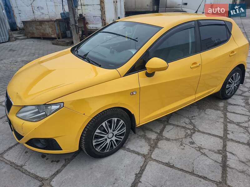 Хетчбек SEAT Ibiza 2010 в Львові