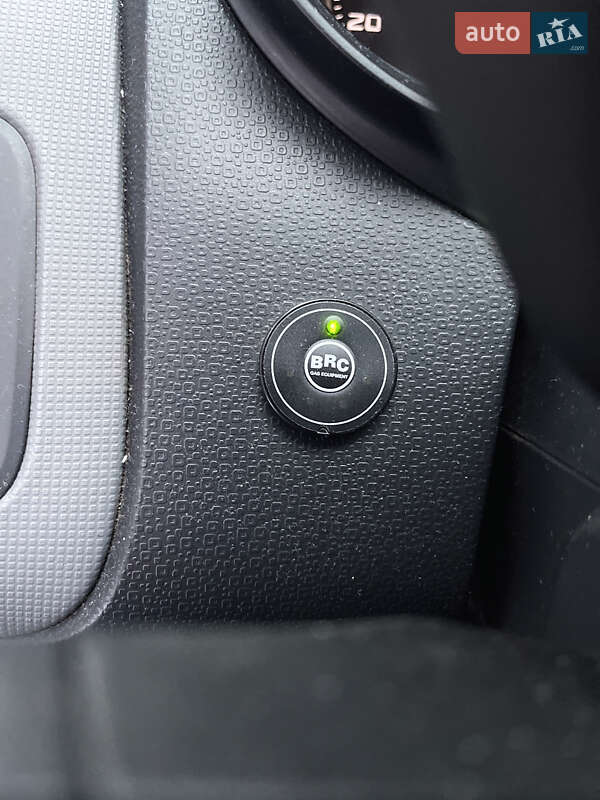 Хетчбек SEAT Ibiza 2013 в Києві