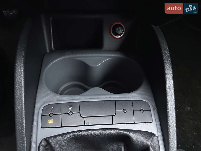 Хетчбек SEAT Ibiza 2013 в Києві