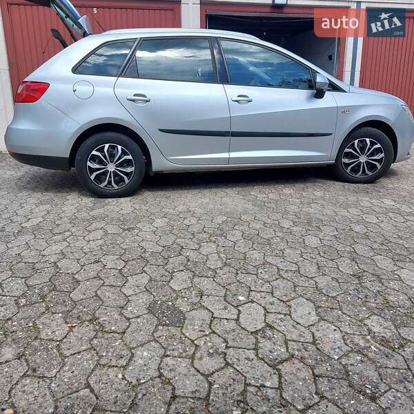 Хэтчбек SEAT Ibiza 2013 в Конотопе